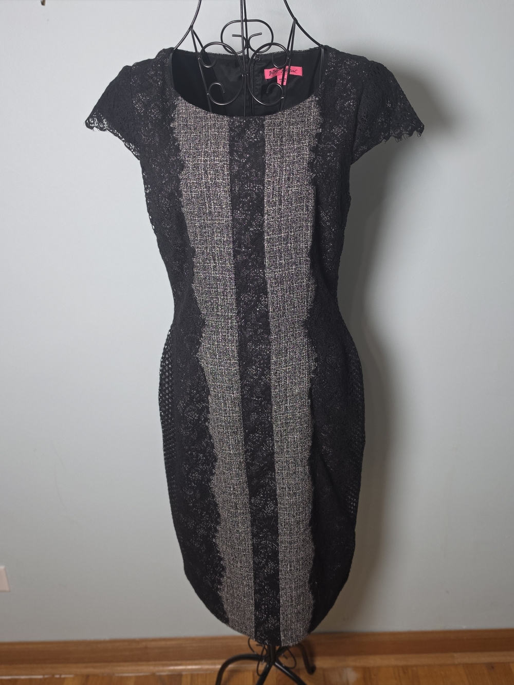 Betsey Johnson Black Lace Panel Sheath Dress Size 4